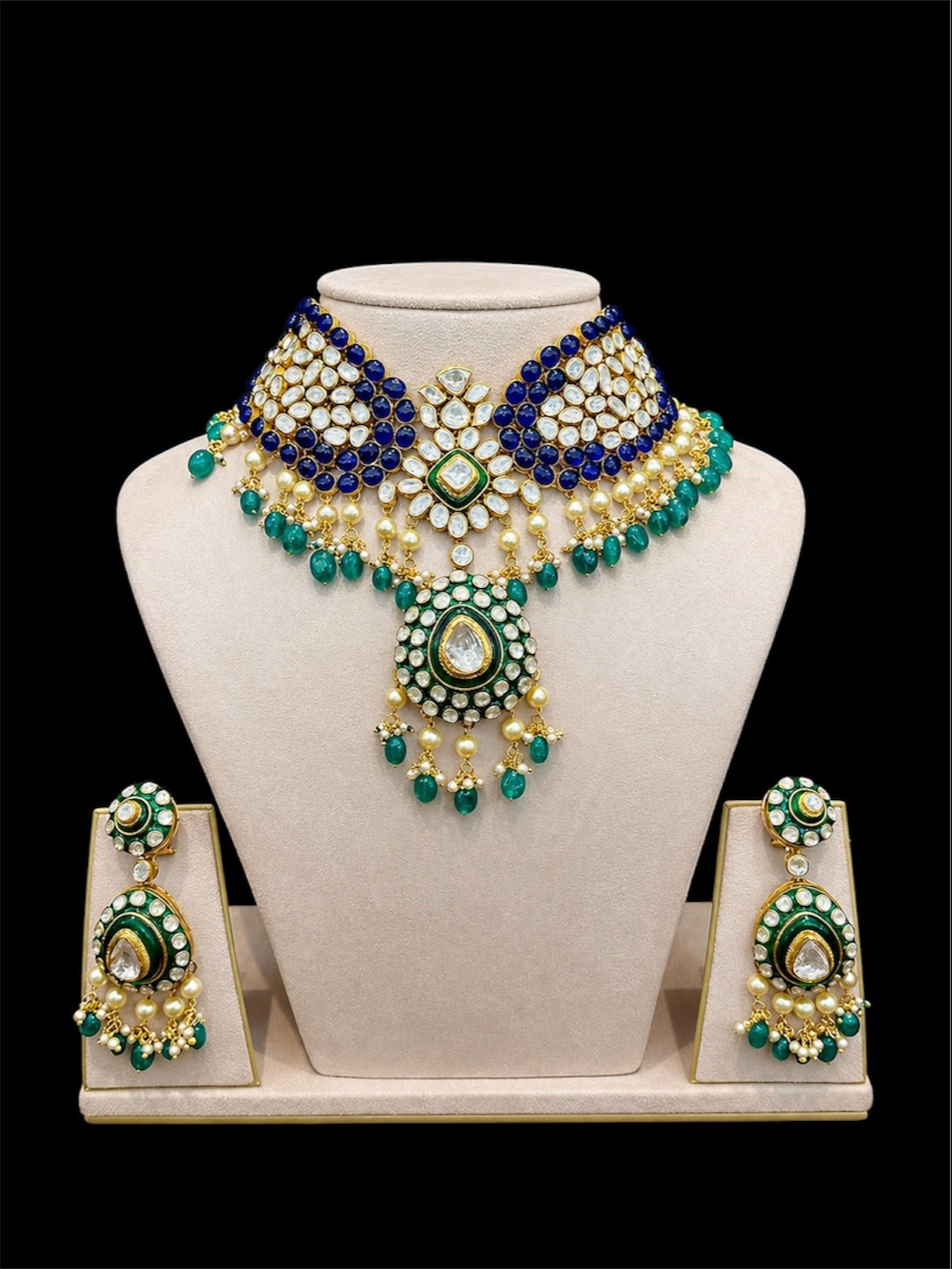 Rajwadi Emerald Polki Collar Set