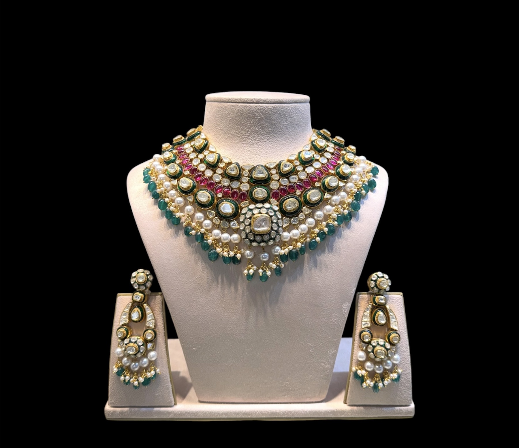Rangrez Guluband Polki Set